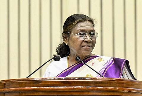 குடியரசு தலைவருக்கு கெடு விதிக்கும் தீர்ப்பை எதிர்த்து மறுஆய்வு மனு தாக்கல் செய்ய உள்துறை அமைச்சகம் திட்டம்?