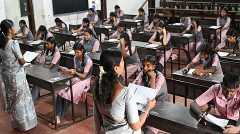 10-ம் வகுப்பு பொதுத்தேர்வு நிறைவு