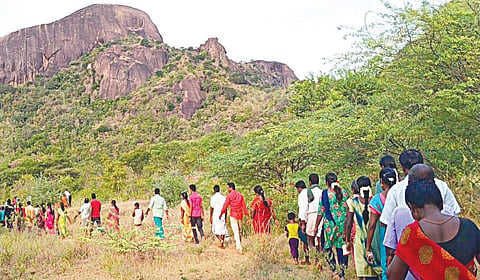 தோரணமலை முருகன் கோயிலில் அறப்பணிகள்