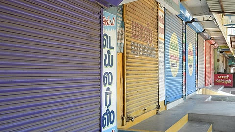 வக்பு சட்ட திருத்தத்துக்கு எதிர்ப்பு: நெல்லை மேலப்பாளையத்தில் கடைகள் அடைப்பு
