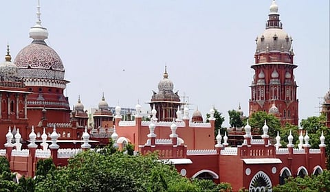 சென்னையில் கல்லூரி மாணவர்கள் மோதலைத் தடுக்க சிறப்புக் குழு: தமிழக அரசுக்கு ஐகோர்ட் உத்தரவு