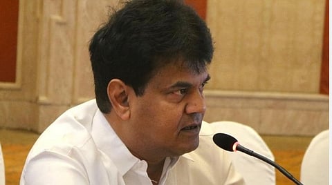 வடசென்னை பகுதியில் நிறுத்தப்பட்ட பேருந்து சேவையை மீண்டும் தொடங்க வேண்டும்: அமைச்சருக்கு எம்.பி. கடிதம்