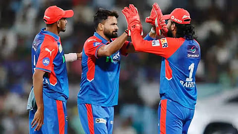 லக்னோவை 159 ரன்களில் சுருட்டிய டெல்லி: 4 விக்கெட்டுகளை கைப்பற்றிய முகேஷ்!