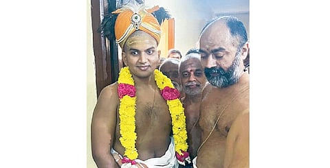 காஞ்சிபுரம் சங்கர மடத்தின் இளைய மடாதிபதி இன்று பொறுப்பேற்பு
