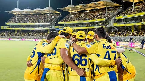 தோனி செய்த தவறும்… வீணான 9 பந்துகளும்… | தொடர்ந்து 2-வது முறையாக லீக் சுற்றுடன் மூட்டைகட்டியது சிஎஸ்கே