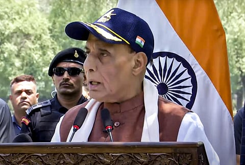 பாதுகாப்பு அமைச்சர் ராஜ்நாத் சிங்.