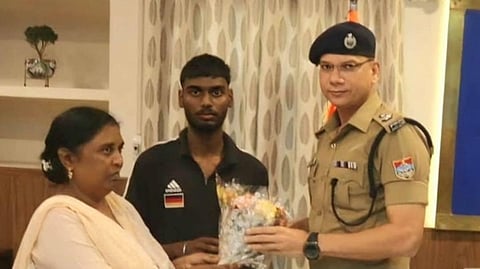 துபாயில் பாகிஸ்தானியரால் துன்புறுத்தப்பட்ட இந்தியரை மீட்டது உத்தராகண்ட் போலீஸ்