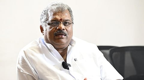 அரசு பள்ளி கட்டமைப்புகளை ஆய்வு செய்ய வேண்டும்: ஜி.கே.வாசன் கோரிக்கை