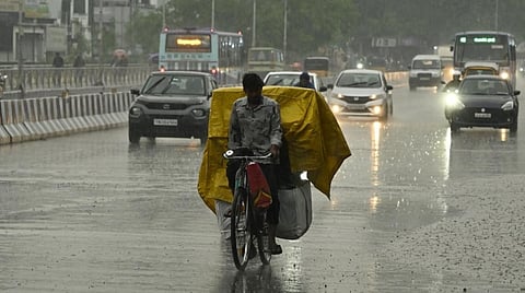 சென்னையில் பரவலாக மழை: வெப்பம் தணிந்து குளிர்ச்சியான சூழல்