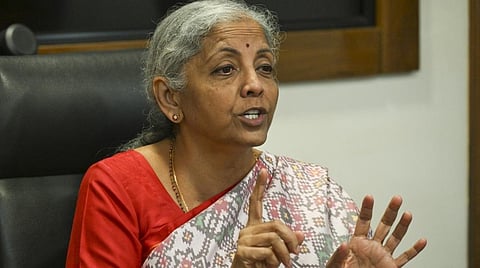 சந்தைகள் சிலருக்கு மட்டுமல்ல பலருக்கும் வேலை செய்ய வேண்டும்: நிர்மலா சீதாராமன் கருத்து