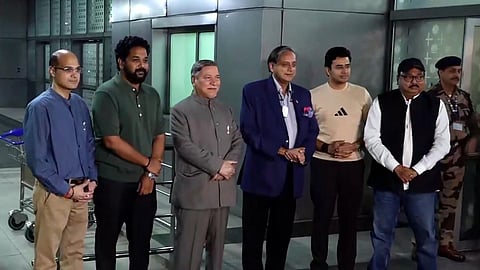 தீவிரவாதத்துக்கு எதிராக இந்தியா போரிடுகிறது: எம்பிக்கள் குழு தலைவர் சசி தரூர் உறுதி