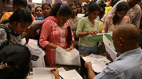 பொறியியல் படிப்புக்கு விண்ணப்பிக்க நாளை கடைசி நாள்