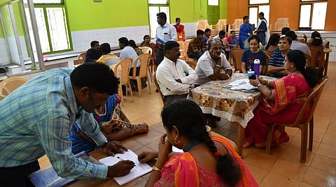 2.49 லட்சம் மாணவர்கள் விண்ணப்பம்: பொறியியல் படிப்புக்கு ஜூன் 27-ல் தரவரிசை பட்டியல்