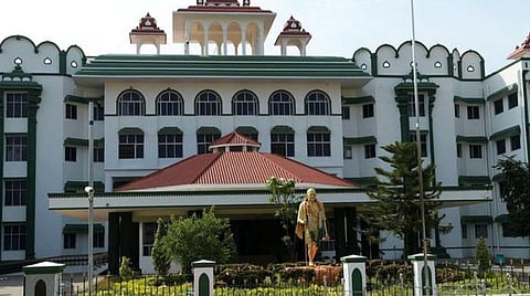 மதுரை முருக பக்தர்கள் மாநாட்டு வளாகத்தில் அறுபடை வீடுகள் அமைக்கலாம்; பூஜை கூடாது - நீதிமன்றம் உத்தரவு