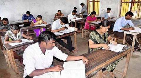 15 ஆயிரம் மத்திய அரசு பணியிடங்களை நிரப்ப போட்டி தேர்வு