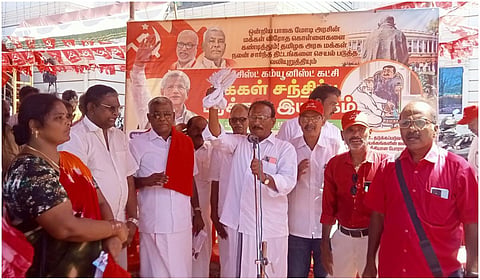 மதுரையில் நடக்கக் கூடிய அரசியலுக்கான மாநாட்டை முருக பக்தர்கள் புறக்கணிக்க வேண்டும்: மார்க்சிஸ்ட்