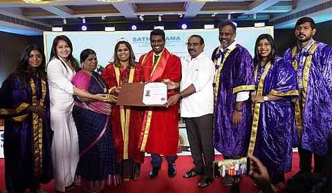 “நான் காப்பி அடிப்பதாக சொல்கிறார்கள்.. ஆனால்” - டாக்டர் பட்டம் பெற்ற பின் அட்லீ பேச்சு!