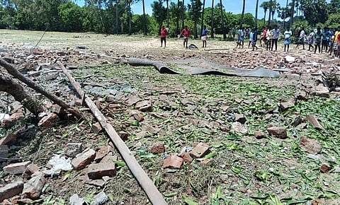 கடலூர் அருகே நாட்டு வெடி தயார் செய்யும் குடோனில் வெடி விபத்து: பெண் உயிரிழப்பு
