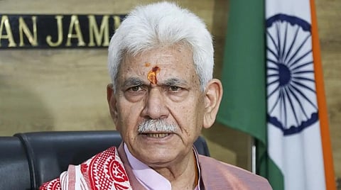 ஜம்மு காஷ்மீரில் 2 மாதங்களுக்கு பிறகு சுற்றுலா தலங்கள் நாளை முதல் திறக்கப்படும்: ஆளுநர் மனோஜ் சின்ஹா தகவல்