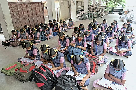 மாணவர்களின் கற்றல் நிலையை அறிய மதிப்பீட்டுத் தேர்வு: செயலி வழியாக நடத்த பள்ளிக்கல்வி துறை அறிவுறுத்தல்
