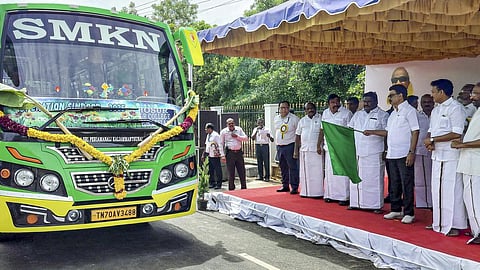 பொதுமக்களிடம் மிகுந்த வரவேற்பை பெற்ற மினி பேருந்து: 1 கோடி பேர் பயனடைந்ததாக தமிழக அரசு பெருமிதம்