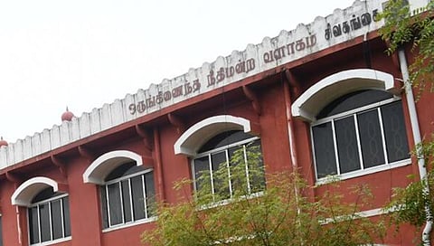 சிவகங்கையில் 8 வயது சிறுமிக்கு பாலியல் வன்கொடுமை - 4 பேருக்கு 10 ஆண்டு சிறை