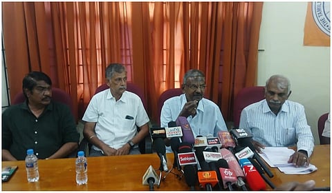 வேதிப் பொருட்களின் விளைவு குறித்து பட்டாசு தொழிலாளர்களுக்கு செயல்முறை விளக்க பயிற்சி அளிக்க கோரிக்கை