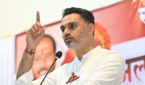 மகாராஷ்டிர அமைச்சர் யோகேஷ் கதம்