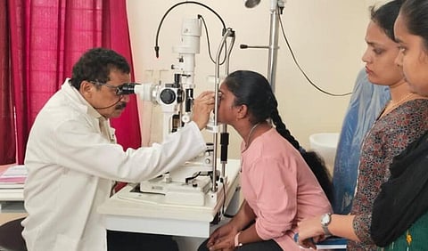 இரவு குறைந்த நேரம் தூங்குவது கிட்டப் பார்வையை ஏற்படுத்தும் - ஓர் எச்சரிக்கை