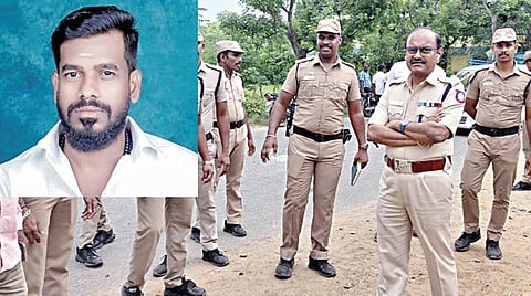 செம்பனார்கோவில் அருகே கொலை நடந்த இடத்தைப் பார்வையிட்ட மயிலாடுதுறை மாவட்ட காவல் கண்காணிப்பாளர் ஸ்டாலின். (உள்படம்) மணிமாறன்