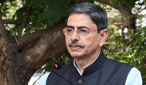மாநில நிதி தணிக்கை அறிக்கை ஆளுநரிடம் சமர்ப்பிப்பு