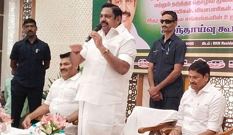கடலூர் வடக்கு மாவட்ட தொழில் நிறுவனங்களின் கூட்டமைப்பு, சிறு, குறு, நடுத்தர தொழில்முனைவோர், விவசாயிகள், வியாபாரிகள், பொதுநல சங்க உறுப்பினர்கள் கலந்தாய்வு கூட்டம் புதுச்சேரி பூர்ணாங்குப்பத்தில் உள்ள தனியார் ரிசார்ட்டில் இன்று நடைபெற்றது.