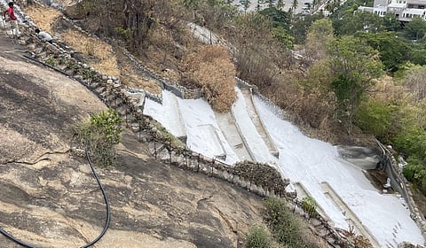 பழநி மலையில் அழகாக மாறும் ‘செயற்கை அருவி’