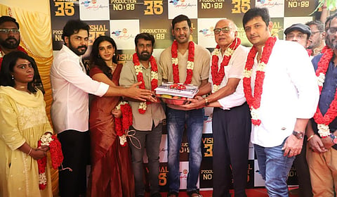 விஷால் - ரவி அரசு படப் பணிகள் பூஜையுடன் தொடக்கம்