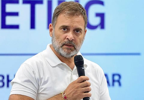 ‘நீதி கிடைப்பதை உறுதி செய்வோம்’ - தீக்குளித்த ஒடிசா மாணவியின் தந்தைக்கு ராகுல் காந்தி ஆறுதல்