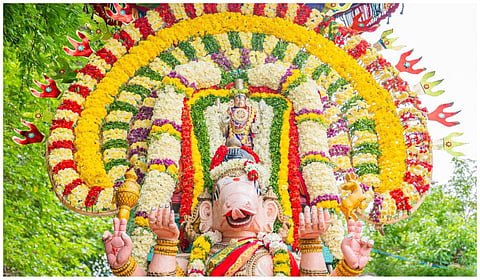 திருக்கழுக்குன்றம் | அதிகார நந்தி வாகனத்தின் மீது அருள்பாலித்த திரிபுரசுந்தரி அம்பாள்