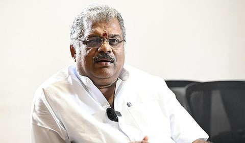 பள்ளி கட்டிடங்களின் தரத்தை உறுதிசெய்ய வாசன் வலியுறுத்தல்