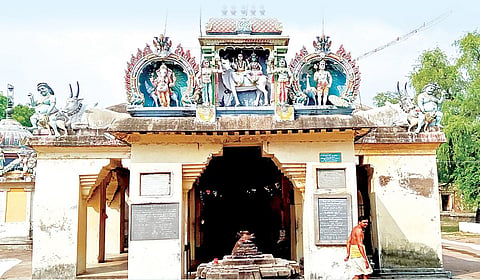 கடன் பிரச்சினை தீர்க்கும் திருமயிலாடி சுந்தரேசர்