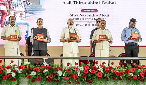 இபிஎஸ் ‘குட்டி மீட்’, மேடையில் திருமா... மோடி விசிட் ‘அரசியல்’ தருணங்கள்!