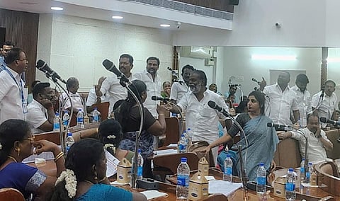 “திமுகவினர் ரத்தம் சிந்தி உழைத்ததால்தான் நீங்கள் எம்.பி...” - சு.வெங்கடேசன் மீது மேயர், கவுன்சிலர்கள் கொந்தளிப்பு