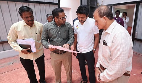 சென்னையில் ரூ.2.38 கோடியில் அமைக்கப்பட்டு வரும் பாரா விளையாட்டு மைதானம்: உதயநிதி ஸ்டாலின் ஆய்வு