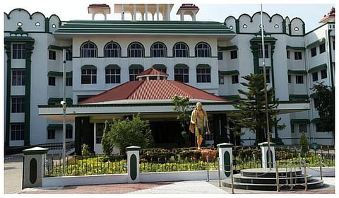 கடலாடி ஓலையிருப்பு கண்மாய் பகுதியில் போக்குவரத்து கழக பணிமனை கட்ட உயர் நீதிமன்றம் இடைக்கால தடை