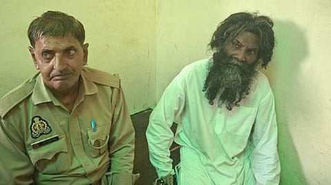 உ.பி.யில் பெயரை மாற்றி கோயில் பூசாரியாக பணியாற்றிய முஸ்லிம் கைது!
