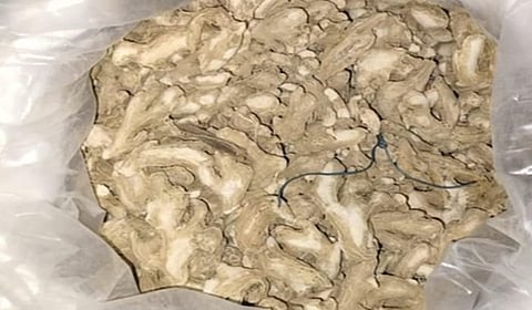 ராமேசுவரம் அருகே இலங்கைக்கு கடத்தவிருந்த ஒரு டன் சுக்கு பறிமுதல்