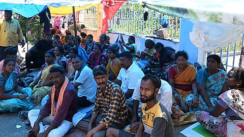 12-வது நாளாக தூய்மைப் பணியாளர்கள் போராட்டம்: தனியார் நிறுவனம் பணப்பலன் வழங்குவது உறுதி செய்யப்படும் - சென்னை மாநகராட்சி