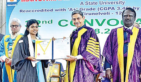 நெல்லை சுந்தரனார் பல்கலை. பட்டமளிப்பு விழா: 739 பேருக்கு பட்டம் வழங்கினார் ஆளுநர் ரவி
