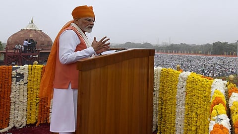 இந்தியாவுக்கென சொந்தமாக சமூக ஊடக தளங்களை உருவாக்க இளைஞர்களுக்கு பிரதமர் அழைப்பு