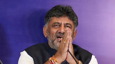 டி.கே.சிவகுமார்தான் அடுத்த முதல்வர் என்று கூறிய எம்எல்ஏவுக்கு காங்கிரஸ் தலைமை நோட்டீஸ்!
