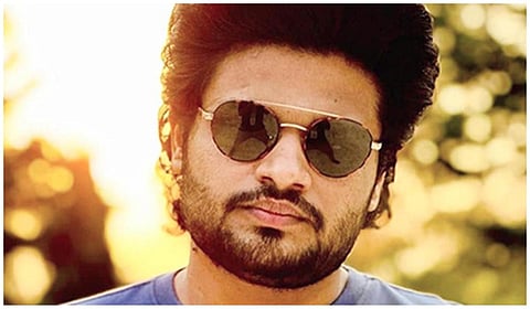 ஆகாஷ் பாஸ்கரன் விவகாரம்: அமலாக்கத் துறை உதவி இயக்குநர் நேரில் ஆஜராக ஐகோர்ட் உத்தரவு