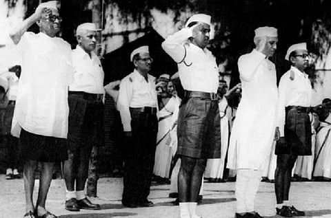 ஆவடியில் நடைபெற்ற காங்கிரஸ் மாநாட்டில் நேரு.